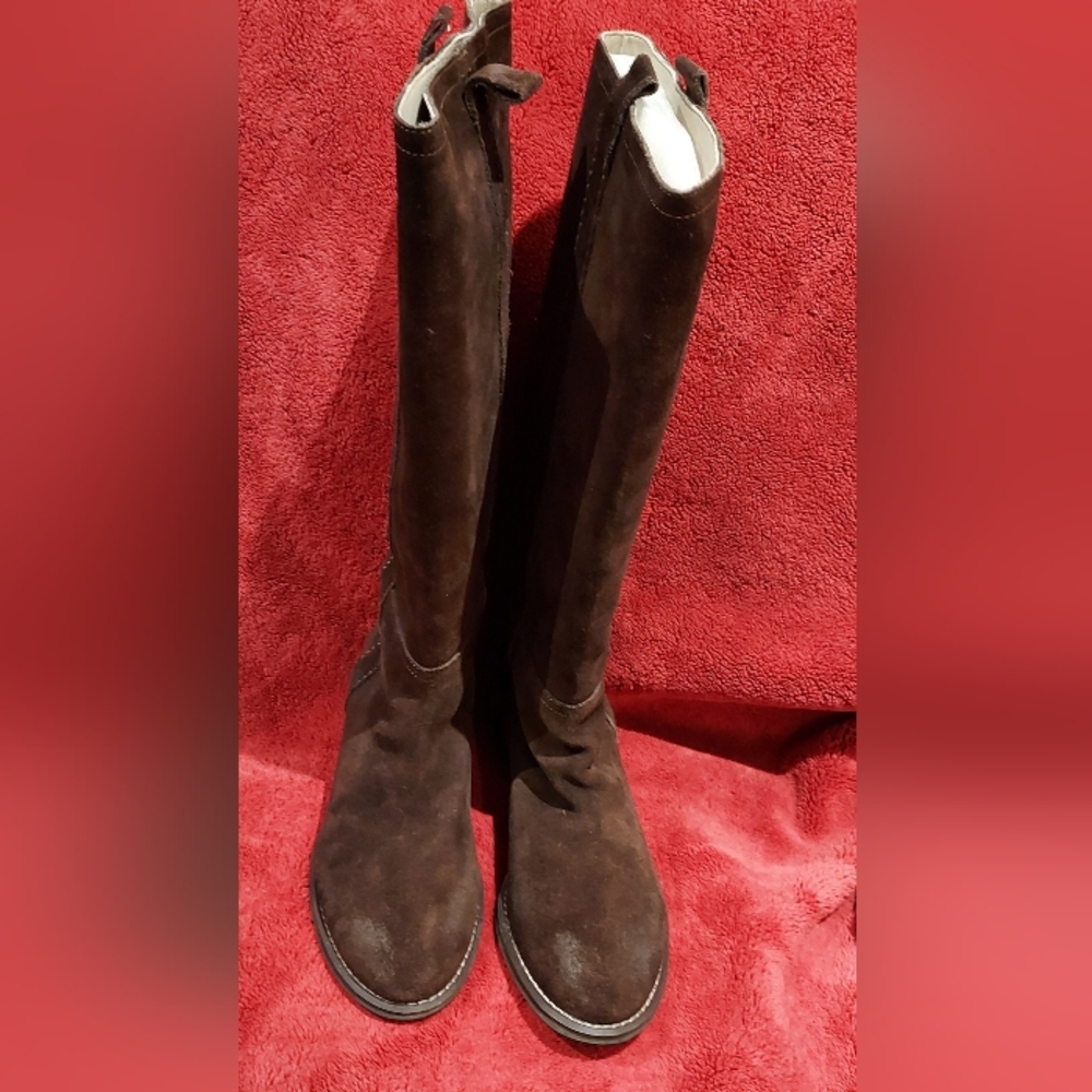 True Religion Suede Boots - Picture 1 of 9